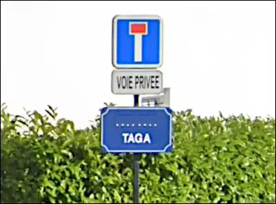 Il vous est demandé ici de faire marche arrière, certes, mais surtout de compléter l'information occultée sur le panneau et ce, de manière ''calembourdesque'' !