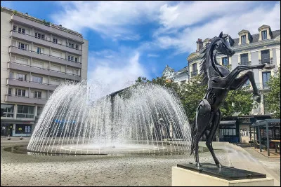 Qui sont les habitants de Tarbes ?