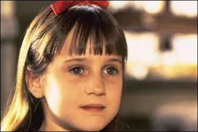 Grâce à qui Mlle Candy est-elle libérée de Mlle Legourdin ?