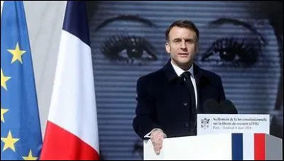 Qui est le plus jeune président de la Ve République ?
