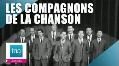 À l'origine, combien de chanteurs composaient le groupe des Compagnons de la Chanson ?
