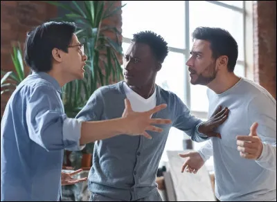 Tu te disputes avec un ami...