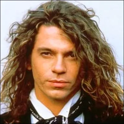 Quel groupe de rock australien, dont le chanteur était Michael Hutchence, a sorti lalbum "Kick" en 1987 ?
