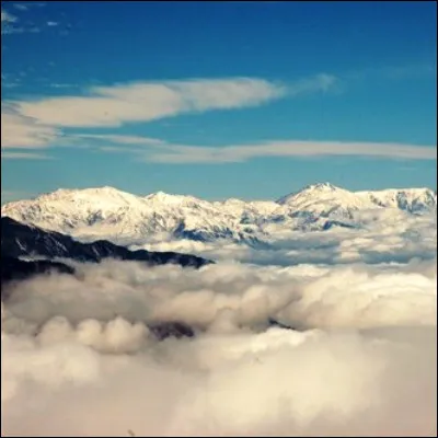 Dans quel pays se trouve le point culminant de lAtlas, le djebel Toubkal, à 4167 mètres ?