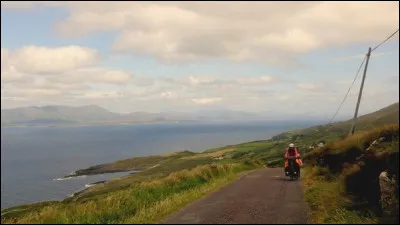Entre deux pubs, je voyage entre mer et collines. Je suis bien sûr en...