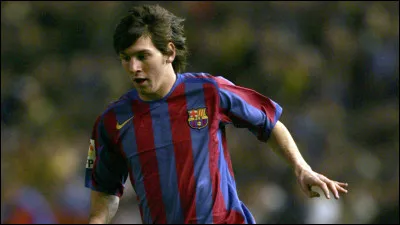 Lors de sa formation, Lionel Messi fut étincelant et atteignit très vite l'équipe première du Barça. Le 16 octobre 2004, il joua son premier match pro, face...