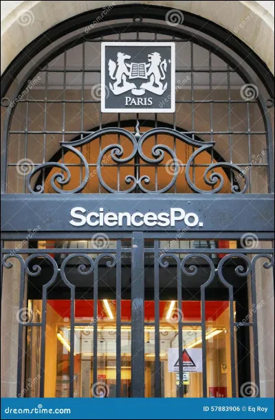 Dans quel domaine Eric Zemmour a-t-il fait des études supérieures ?