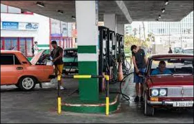 Dans quel pays le prix du carburant va-t-il augmenter de + 500 % ?