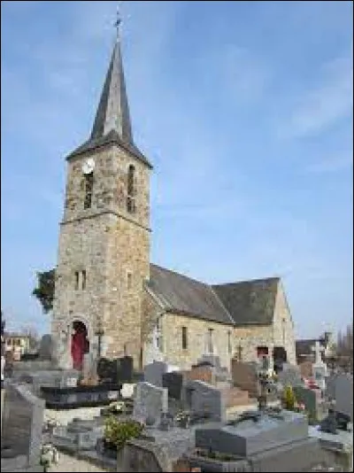Voici l'église Notre-Dame-de-l'Assomption, au Mesnil-Gilbert. Village Manchot, il se situe en région ...