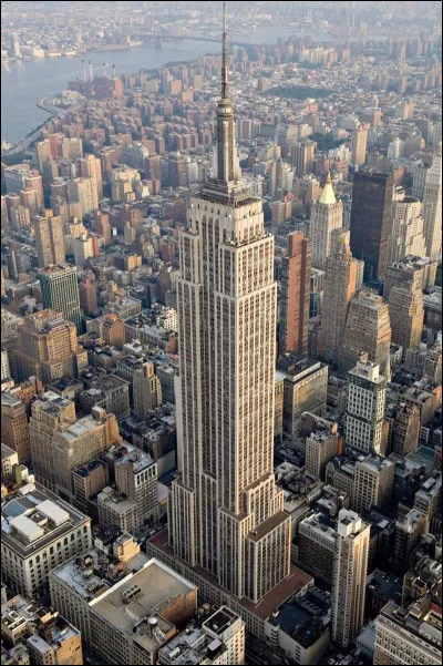 Dans quelle ville se situe l'Empire State Building ?