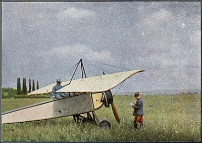 En quelle année le premier avion de chasse français fut-il développé ?