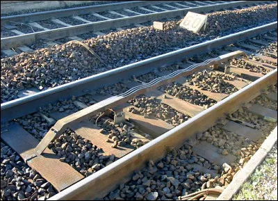 Peut avoir des dents contre nous, c'est le...