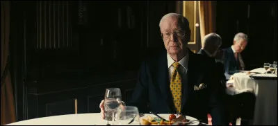 Dans quel film d'action voyons-nous Caine ainsi ?