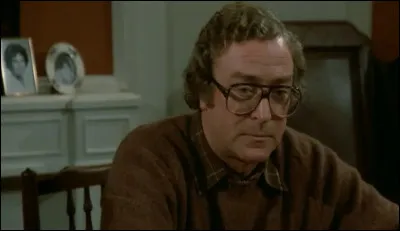 Comment s'intitule cette comédie dramatique avec Caine ?