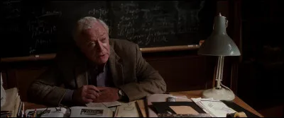 Ce film de science-fiction avec Caine est...