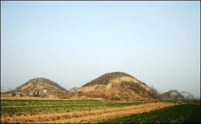 Dans quel pays d'Asie, près de Xi'an peut-on voir des pyramides, sépultures d'empereurs, d'impératrices, de princes, de princesses et de hauts fonctionnaires; on en dénombre plus de 200 ?