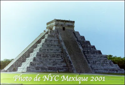 À quel dieu maya est consacré la pyramide de Chichén Itzá dans le Yucatán au Mexique ?