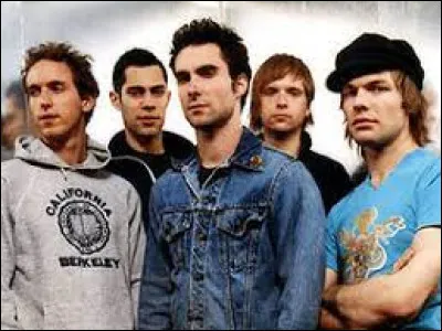 Quel groupe a interprété "This Love" ?