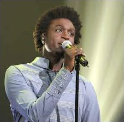 Quel canadien a chanté "Parce qu'on vient de loin" ?