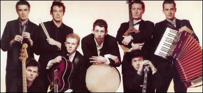 En 1937, dans ce pays, une constitution est créée, il devient une république avec un président élu démocratiquement !