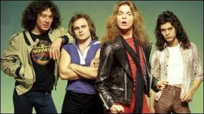 À quel groupe doit-on la chanson "Jump" ?