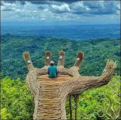 L'Indonésie a été une colonie hollandaise avant d'obtenir son indépendance en 1945.