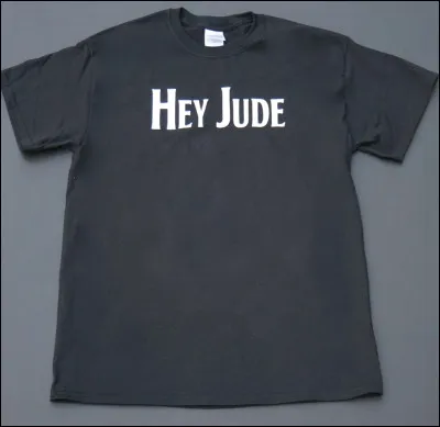 On doit la chanson "Hey Jude" aux Rolling Stones.