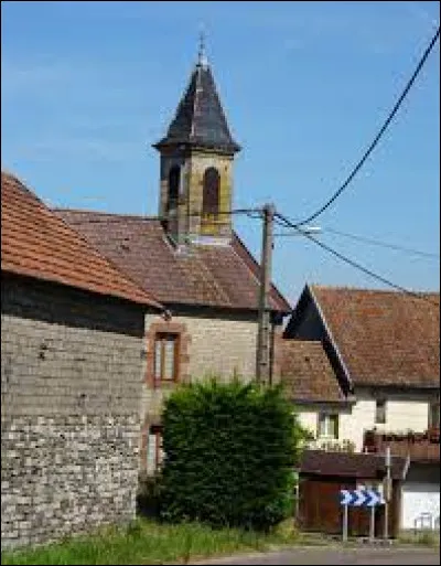 Nous reprenons la route qui nous mène au terme de notre balade, à Villargent. Village Haut-Saônois, il se situe dans l'ex région ...