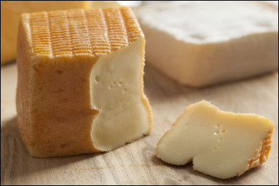 Ce fromage, qui daube un peu des pieds, est bien impliquée dans la lutte contre la malaria, aussi appelée...