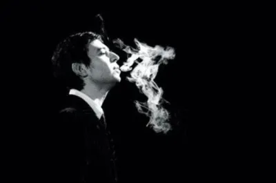 La loi Évin, promulguée début 1991, établit l'interdiction de fumer dans les lieux publics.
Les premiers résultats ne se font pas attendre, dès le 2 mars 91...