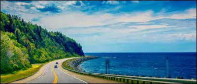 Où se situe le fleuve Saint-Laurent ?