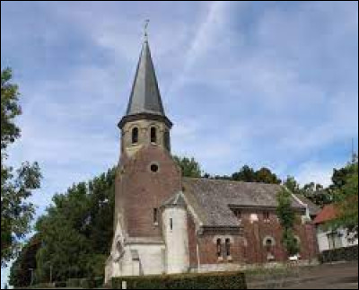 Nous démarrons cette balade au pied de l'église Saint-Vaast, à Biefvillers-lès-Bapaume. Commune de l'aire d'attraction Arrageoise, elle se situe dans le département ...
