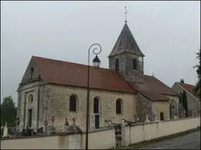 Je vous emmène maintenant en Haute-Marne, à Faverolles. Nous serons dans l'ex région ...