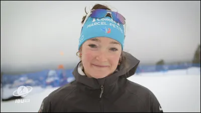 Quel sport pratique Lou Jeanmonnot ?