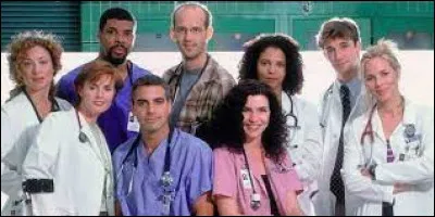 Quel célèbre acteur jouait Doug Ross dans la série "Urgence" ?