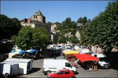 Je vous emmène faire un tour au marché de Cassagnes-Bégonhès. Village de l'arrondissement de Vilefranche-de-Rouergue, dans le Ségala, il se situe dans le département ...