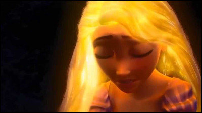 À quel moment les cheveux de Raiponce s'illuminent-ils ?