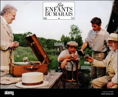 "Les Enfants du marais" est un long-métrage mis en scène par Jean Becker.