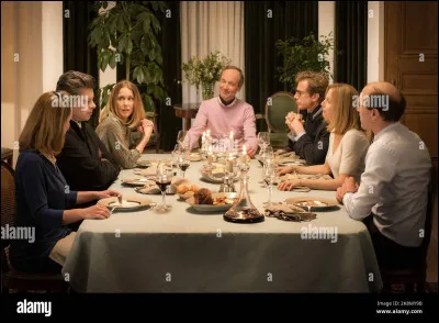 "Les Apparences" est le titre d'un film joué par Julien Doré.