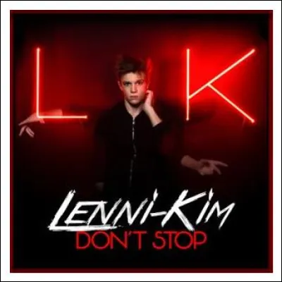 Quel est le titre de son premier album ?