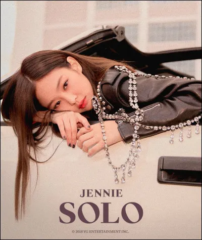 Quand le premier solo de Jennie a-t-il été mis en ligne ?