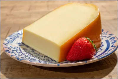 Parmi les propositions suivantes, quel fromage est noir à l'intérieur ?