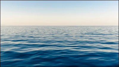 Une grande artère a été construite, par les Romains, qui reliait Lyon vers l'Angleterre via Amiens, sous quel nom ?