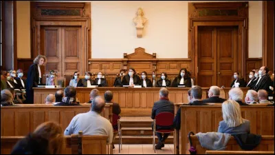 Seules les personnes qui ont commis une infraction doivent aller au tribunal.