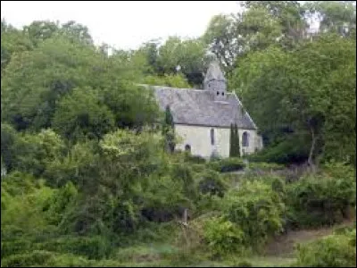 Nous terminons notre balade au pied de l'église Sainte-Marguerite, à Vauxtin. Petit village Axonais de 40 habitants, il se situe en région ...