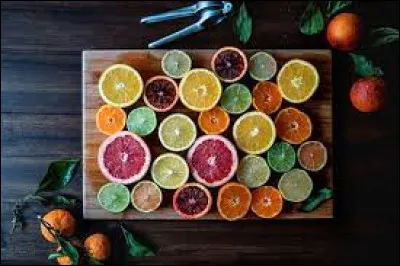 Quel est le nom commun du "citrus grandis" ?