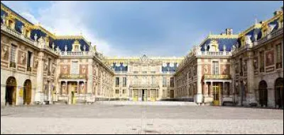 Quel roi français a ordonné la construction du palais de Versailles ?