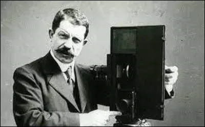 Né à Paris le 10 mai 1864, et mort à Sainte-Maxime le 9 août 1946, Léon Gaumont est un inventeur, industriel et pionnier mondial du cinéma. En quelle année la société qui porte son nom a-t-elle vu le jour ?