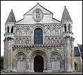 C'est l'glise Notre Dame La Grande de Poitiers, trs jolie avec son style
