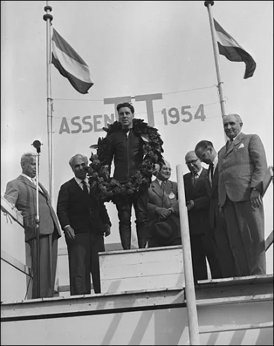 Dans quelle ville est mort le pilote allemand Werner Haas ?